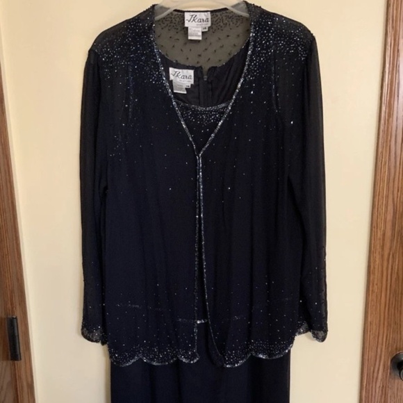 Women’s size 14, long black sleeveless dress with jacket - Picture 1 of 4